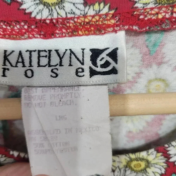 Vintage 1990s Red Daisy Shorts Romper Cottagecore Medium - Picture 4 of 6